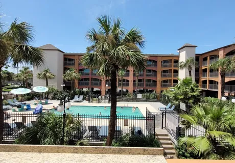 Beachfront Palms Hotel Galveston